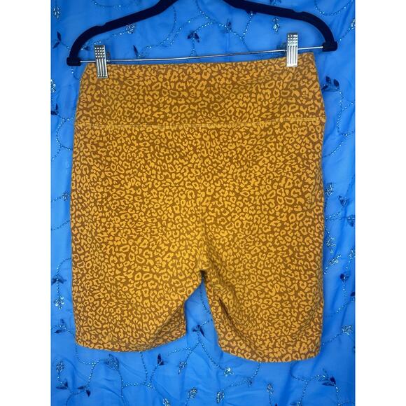 Lou & Grey Medium Leopard Giraffe Orange Yellow Biker Short - Picture 5 of 8